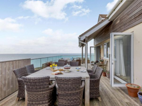 4 Bed in West Bay 86538